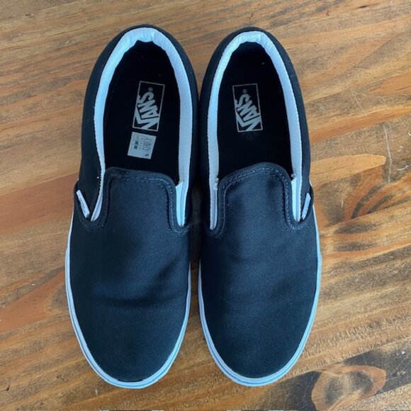 Vans Black Slip-on Sneakers - Size 6 - Picture 3 of 9